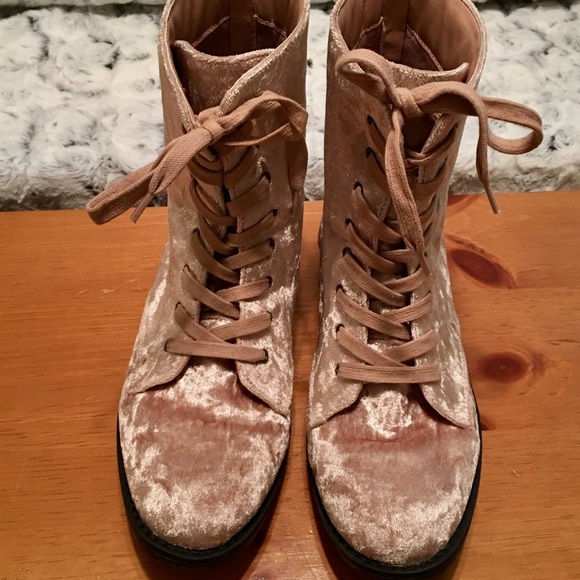 JustFab Shoes - 🌸 Justfab 🌸